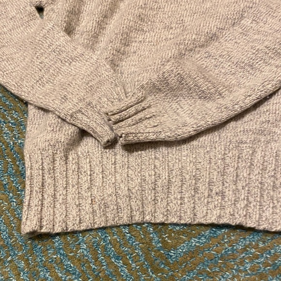 Eric Bompard Women's Cozy 100 percent Cashmere Turtleneck Sweater - Cream - Picture 2 of 6